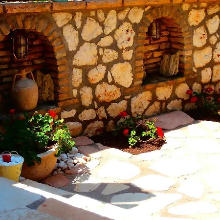 Eleon Lefkada City